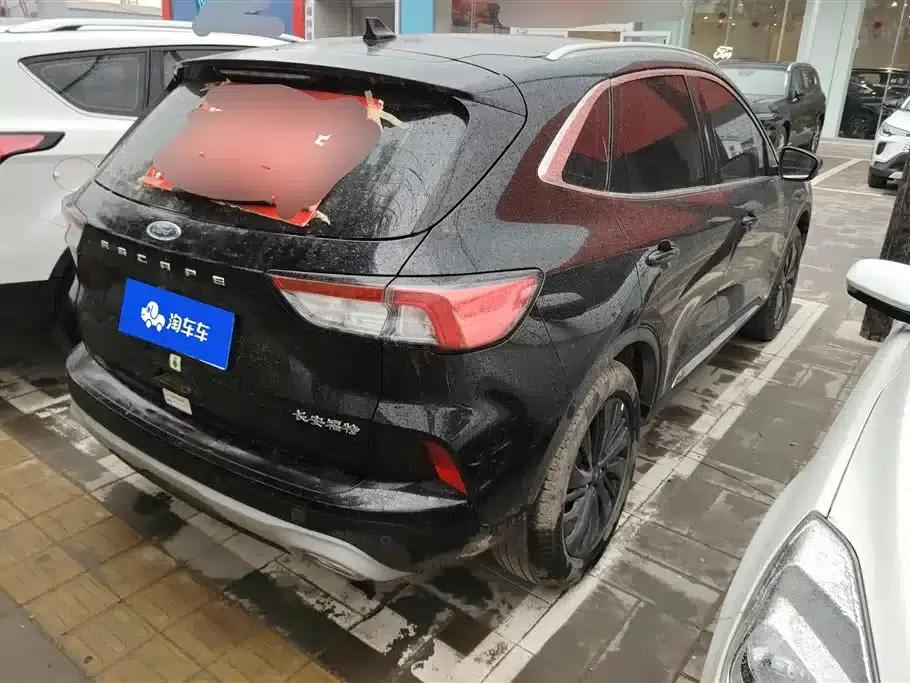 Escape 2024 EcoBoost 245 2WD Premium Edition — миниатюра 3