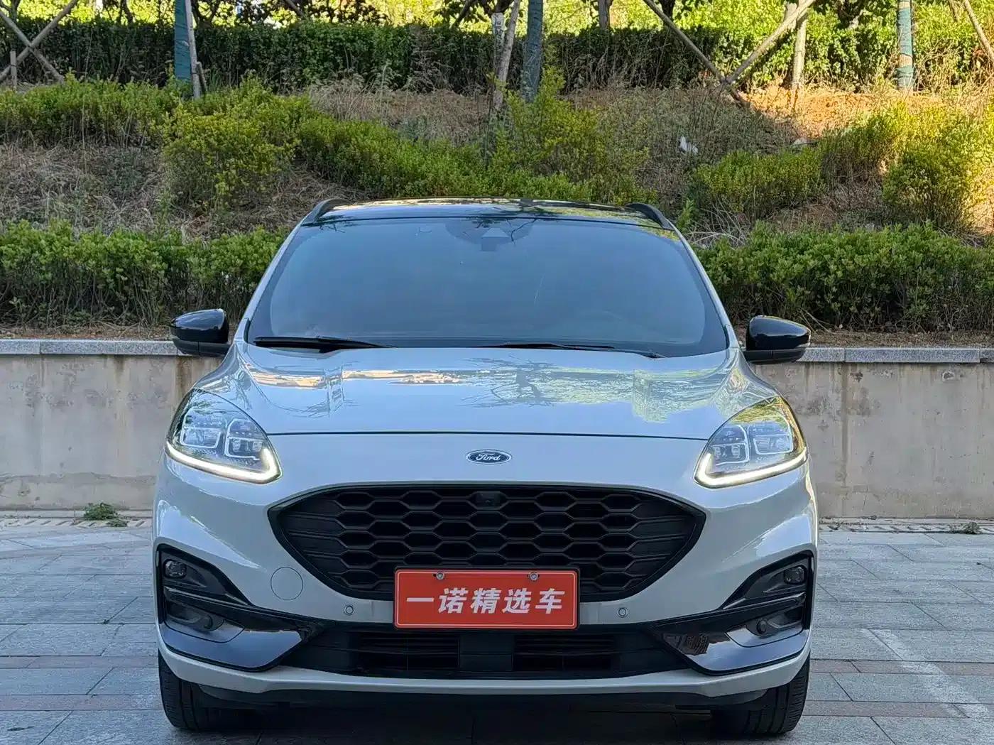 Escape 2024 EcoBoost 245 AWD ST-Line Pro — миниатюра 2