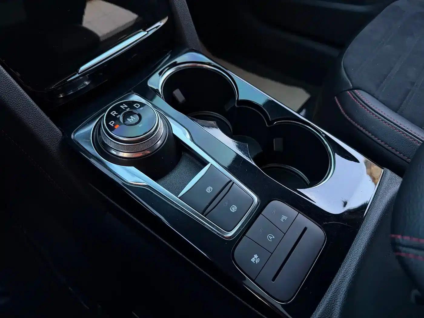 Escape 2024 EcoBoost 245 AWD ST-Line Pro — миниатюра 11
