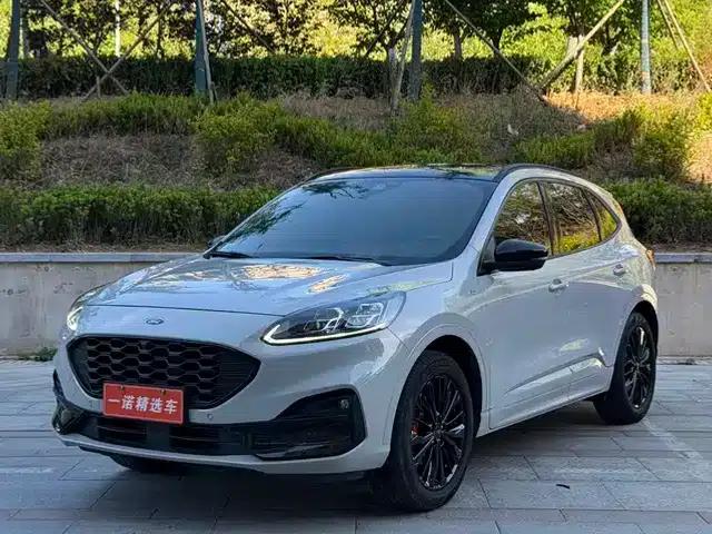 Escape 2024 EcoBoost 245 AWD ST-Line Pro