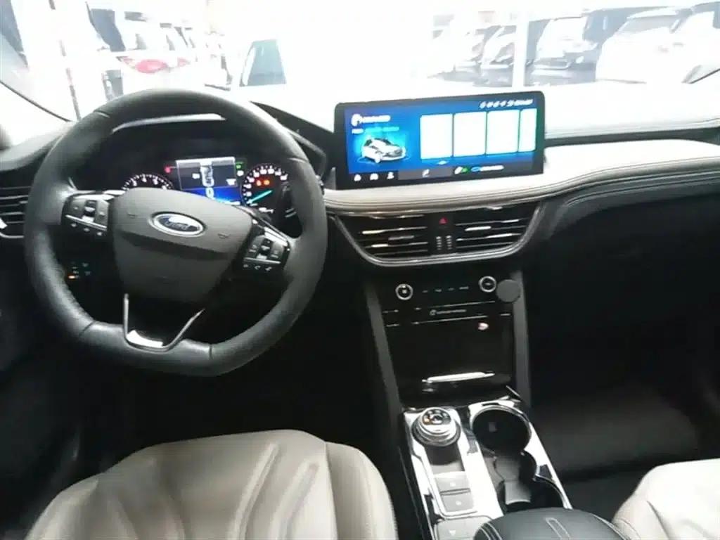 Escape 2020 EcoBoost 245 2WD Enjoy Edition — миниатюра 11