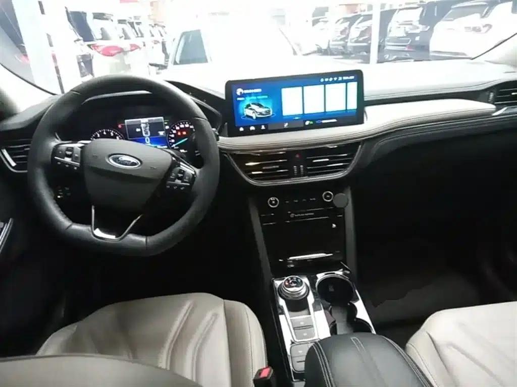 Escape 2020 EcoBoost 245 2WD Enjoy Edition — миниатюра 10