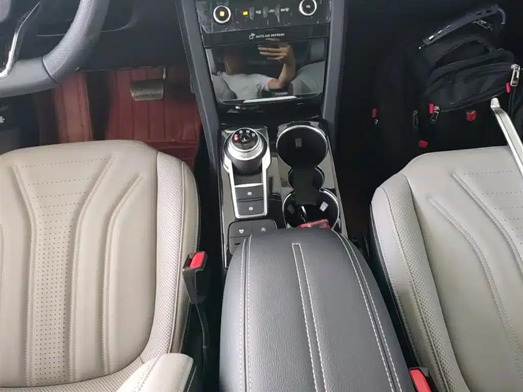 Escape 2020 EcoBoost 245 AWD Premium Edition — миниатюра 14