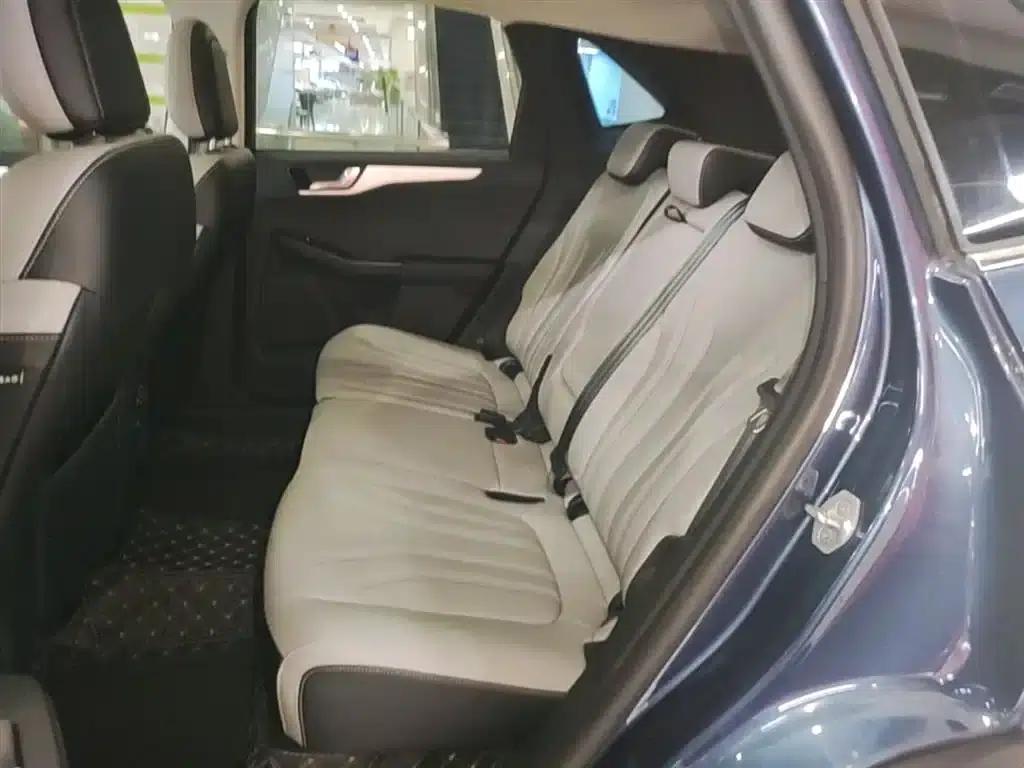 Escape 2024 EcoBoost 245 2WD Premium Edition — миниатюра 17