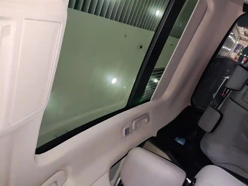 Escape 2024 EcoBoost 245 2WD Premium Edition — миниатюра 18