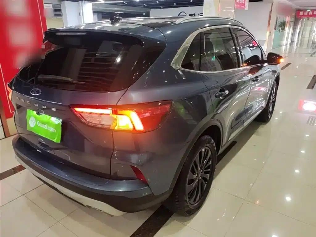 Escape 2024 EcoBoost 245 2WD Premium Edition — миниатюра 7