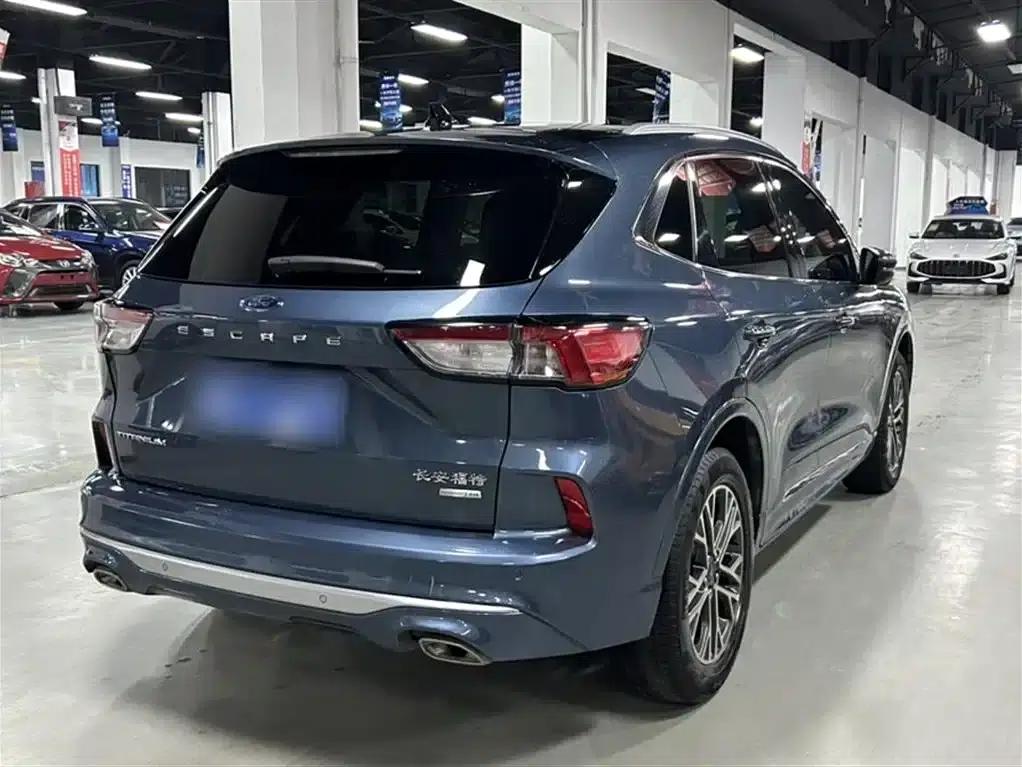 Escape 2020 EcoBoost 245 AWD Premium Edition — миниатюра 12