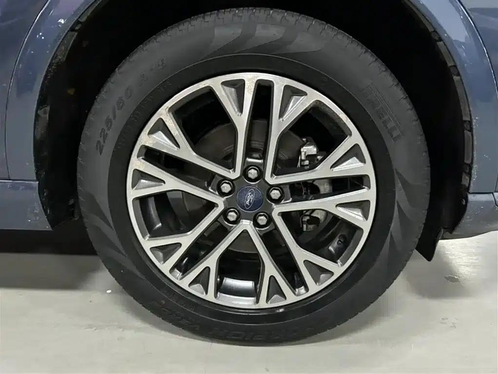 Escape 2020 EcoBoost 245 AWD Premium Edition — миниатюра 13