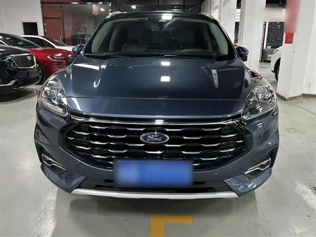 Escape 2020 EcoBoost 245 AWD Premium Edition — миниатюра 8