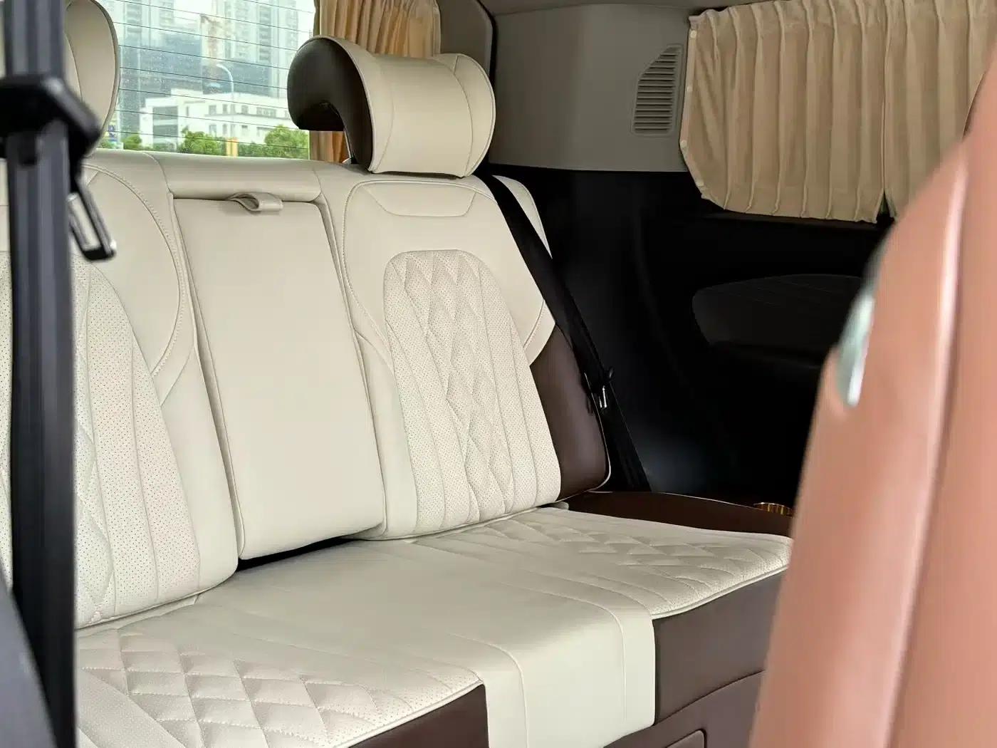 Tourneo 2020 2.0T Automatic Elite Edition (China VI Emission Standard) — миниатюра 7