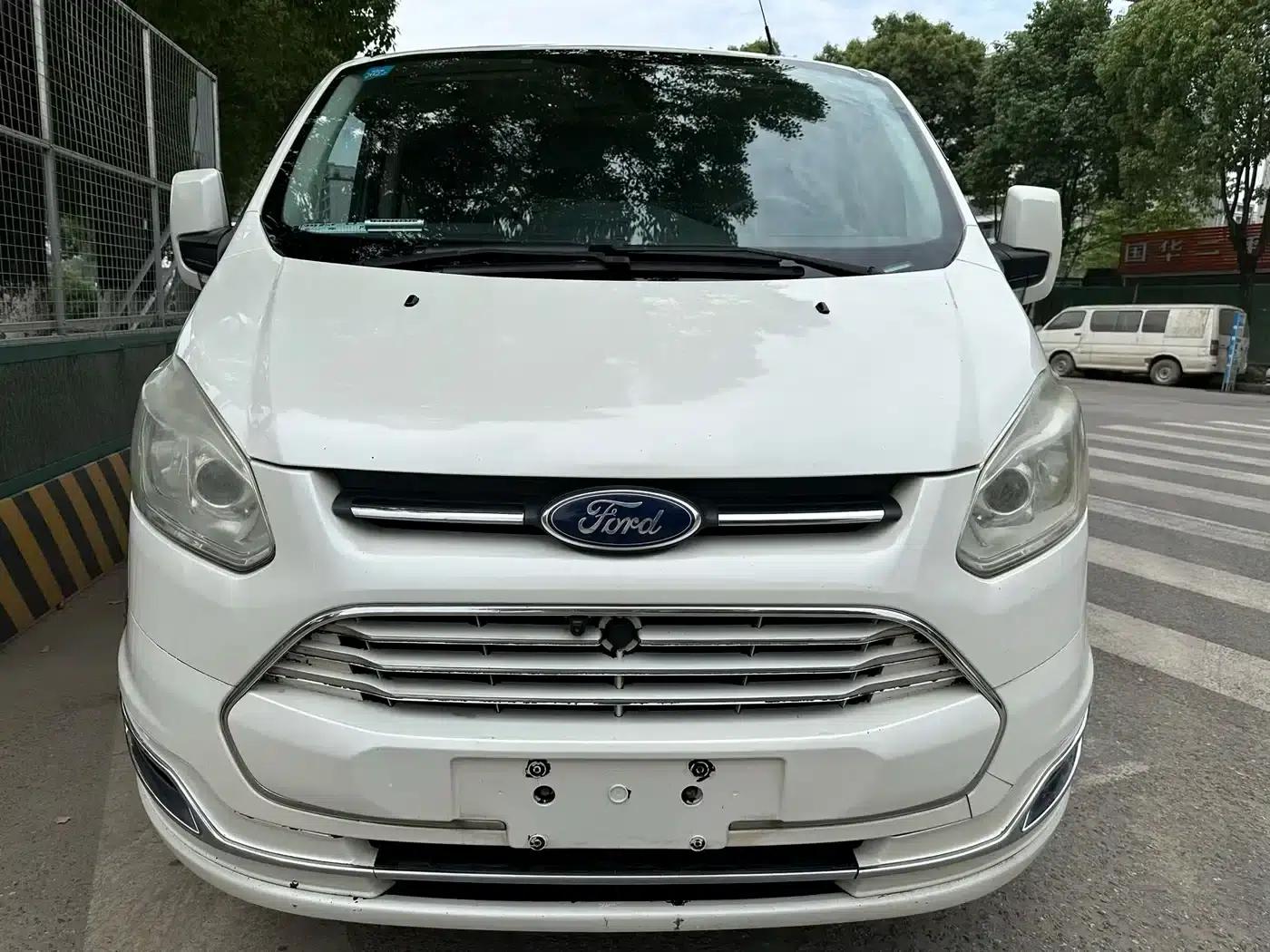 Tourneo 2016 2.0T Manual Elite Edition — миниатюра 2