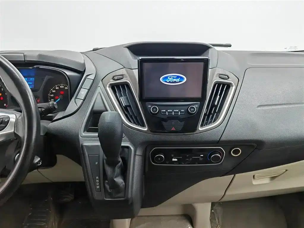 Tourneo 2017 2.0T Automatic Elite Edition — миниатюра 12