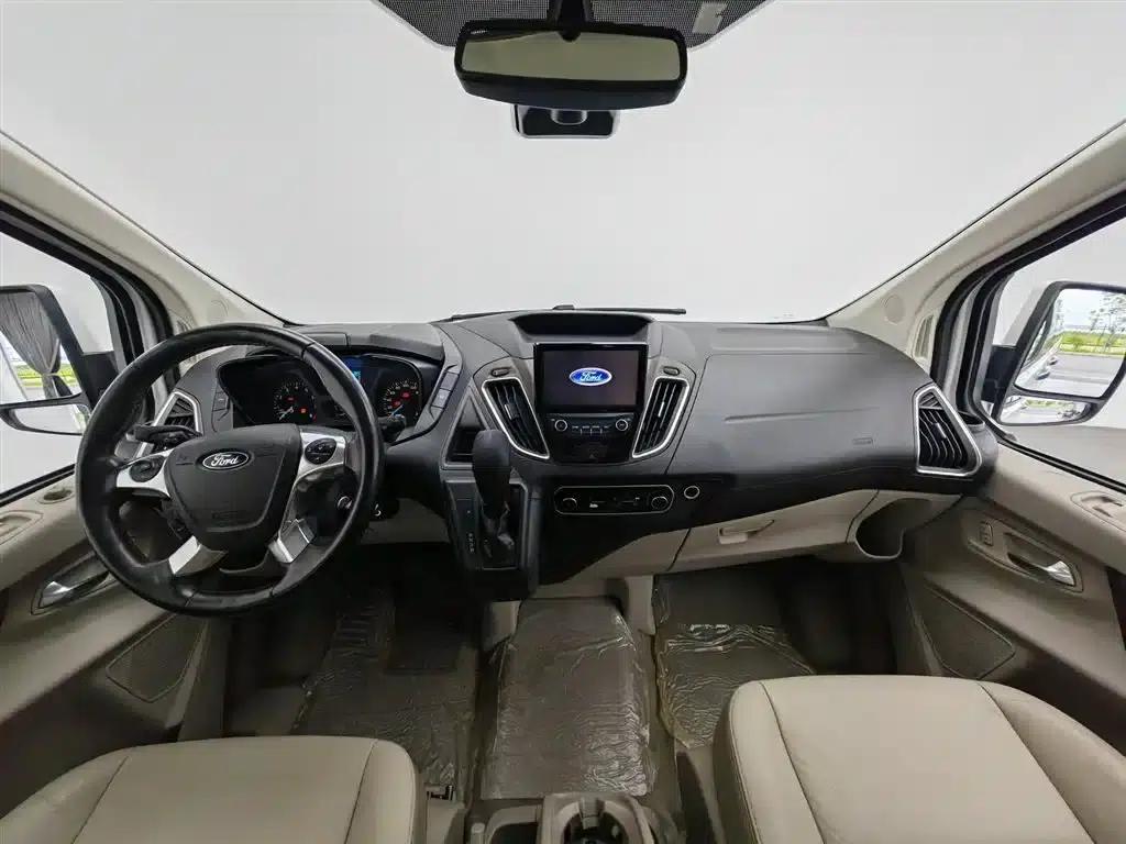 Tourneo 2017 2.0T Automatic Elite Edition — миниатюра 5