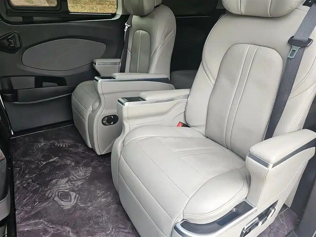 Tourneo 2020 Facelift 2.0T Automatic Elite Edition — миниатюра 12