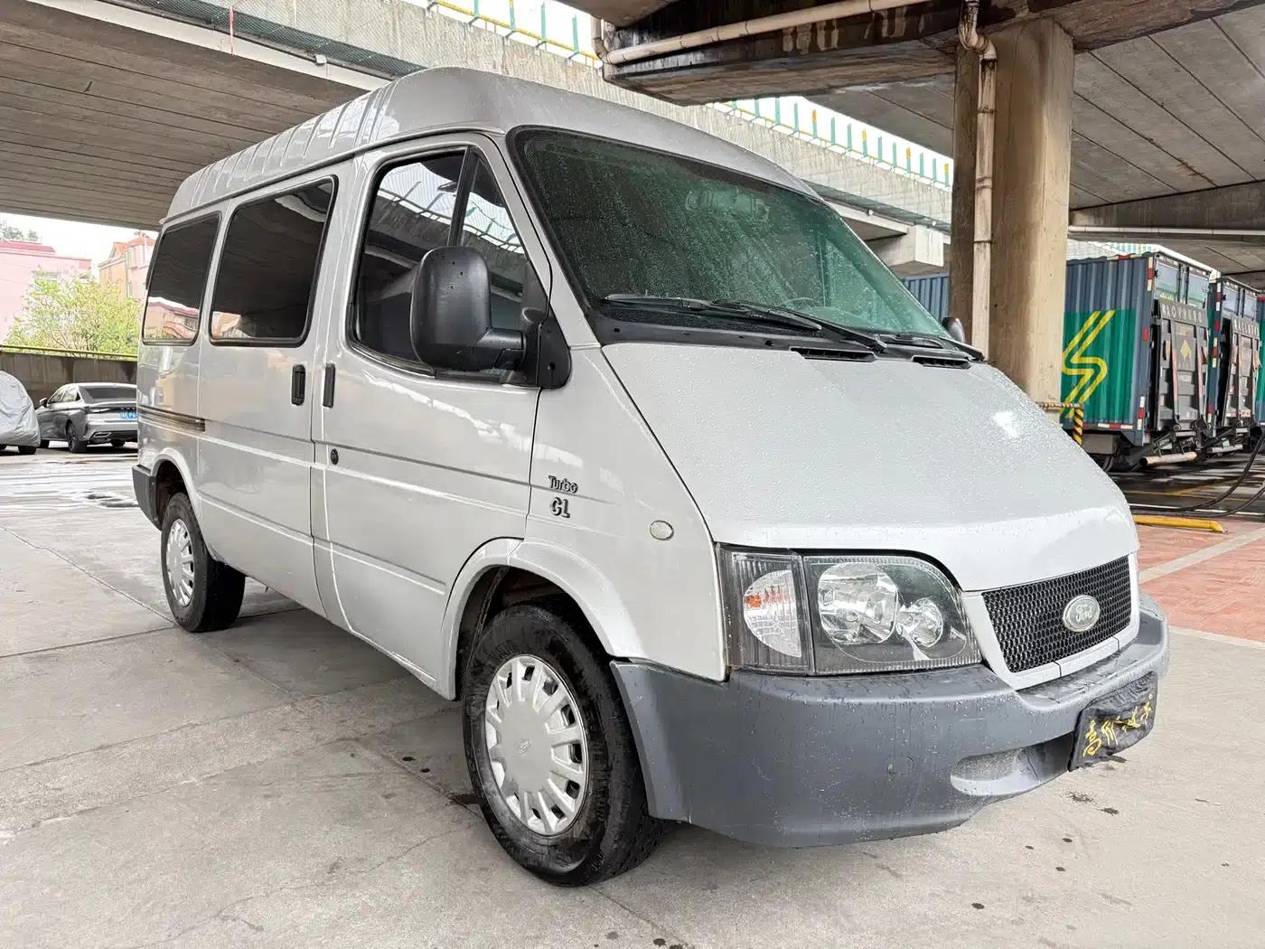 Classic Ford Transit 2016 2.8T Diesel Short Wheelbase 6-Seat Mid-Roof Multi-Purpose Vehicle JX493ZLQ4 — миниатюра 3