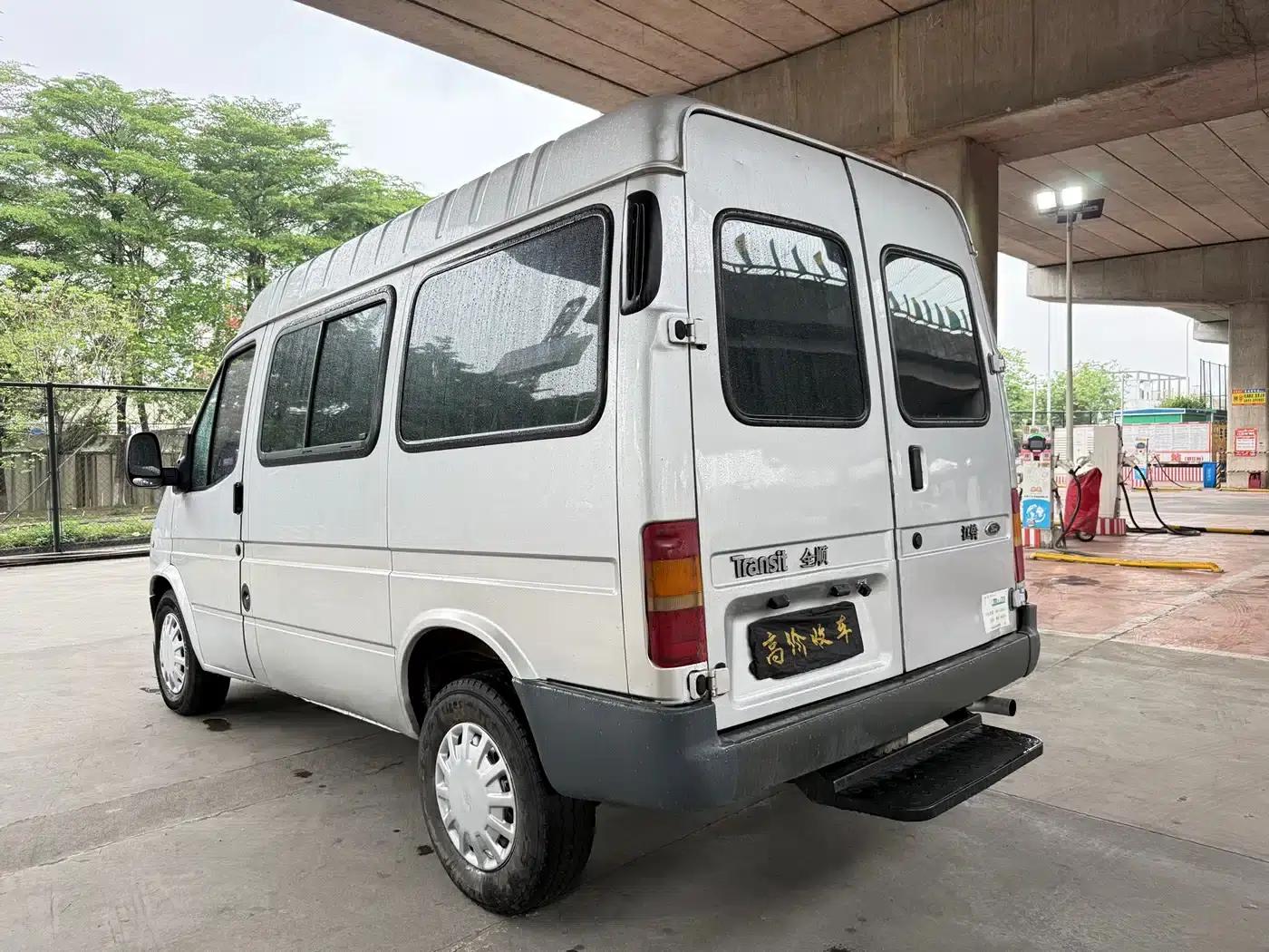 Classic Ford Transit 2016 2.8T Diesel Short Wheelbase 6-Seat Mid-Roof Multi-Purpose Vehicle JX493ZLQ4 — миниатюра 6
