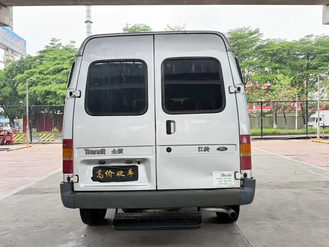 Classic Ford Transit 2016 2.8T Diesel Short Wheelbase 6-Seat Mid-Roof Multi-Purpose Vehicle JX493ZLQ4 — миниатюра 7
