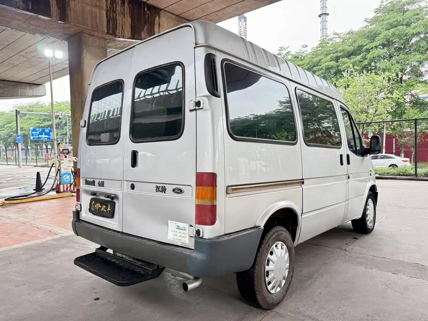 Classic Ford Transit 2016 2.8T Diesel Short Wheelbase 6-Seat Mid-Roof Multi-Purpose Vehicle JX493ZLQ4 — миниатюра 8