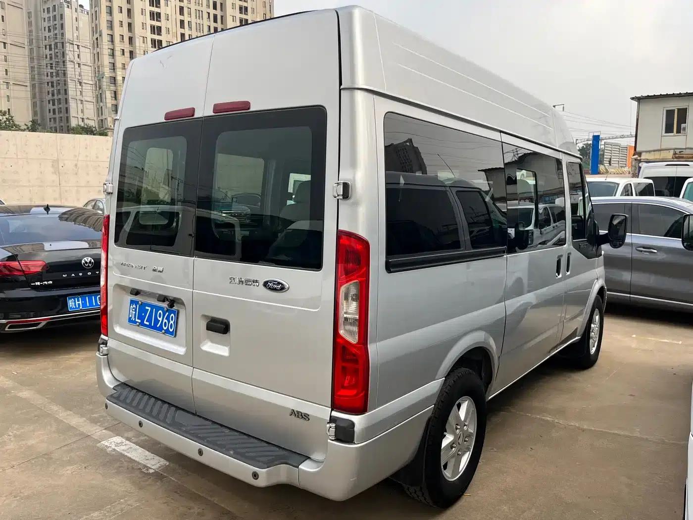 New Generation Ford Transit 2019 Model 2.2T Multi-functional Short Wheelbase Mid-roof 6-Seater (China VI Emission Standard) — миниатюра 7