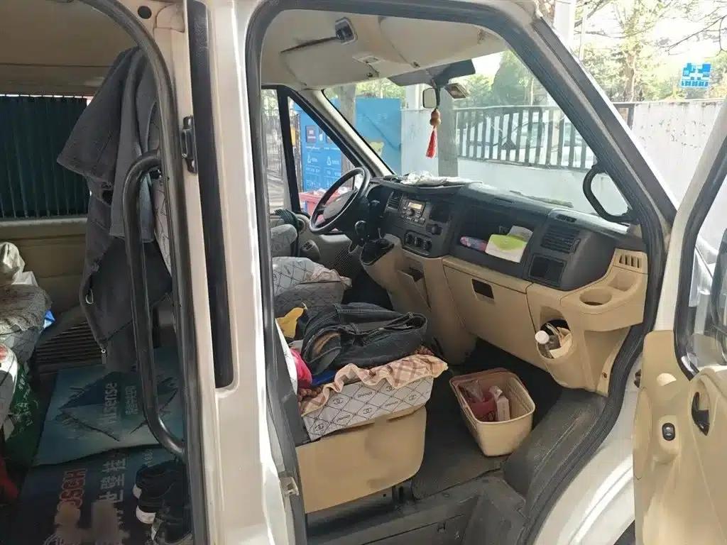 New Generation Ford Transit 2013 Model 2.4T Diesel Economy Logistics Van, Short Wheelbase, Medium Roof, National III Emission Standard — миниатюра 20