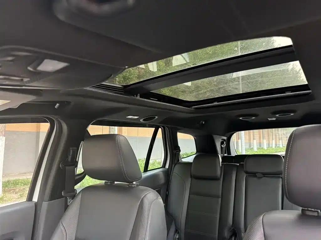 2016 Ford Everest 2.0T Gasoline Automatic 4WD Flagship Edition — миниатюра 5