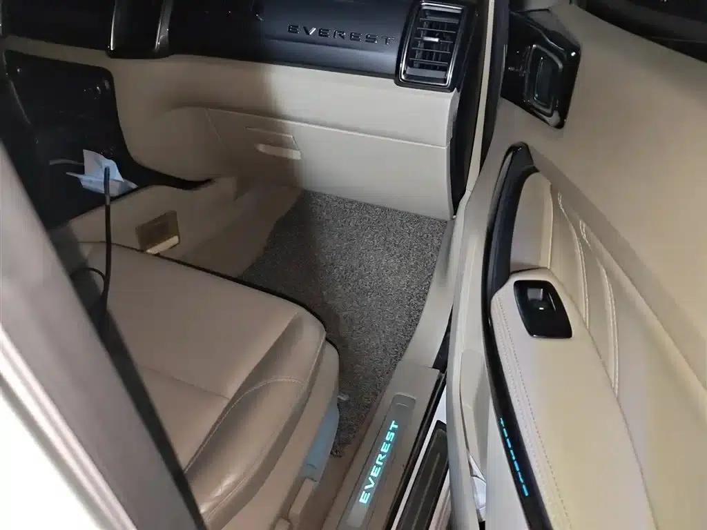 2016 Ford Everest 2.0T Gasoline Automatic 4WD Flagship Edition — миниатюра 20