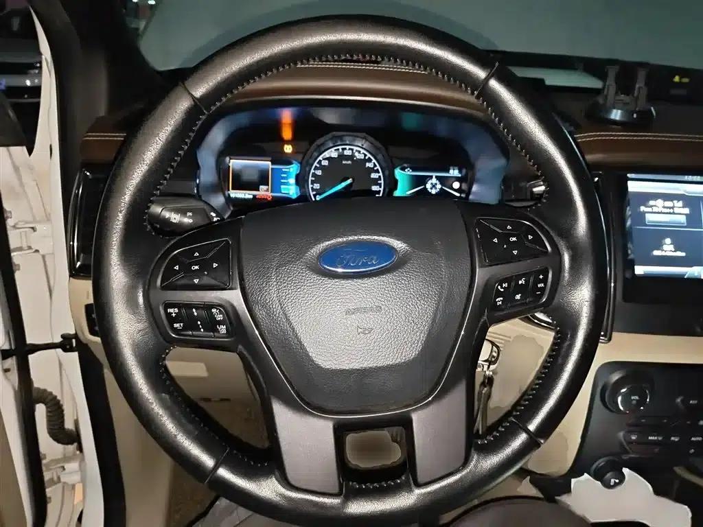2016 Ford Everest 2.0T Gasoline Automatic 4WD Flagship Edition — миниатюра 3