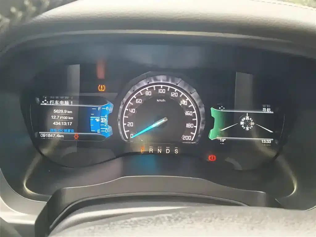 2017 Ford Everest 2.0T Gasoline Automatic 4WD Luxury 7-Seater — миниатюра 4