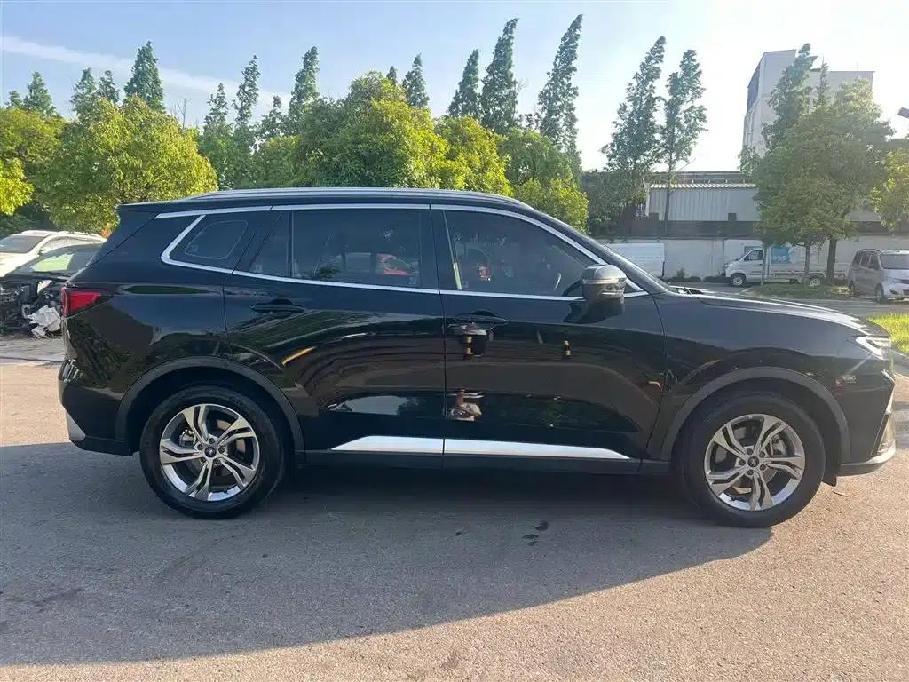 2023 EcoBoost 170 Platinum Edition — миниатюра 3