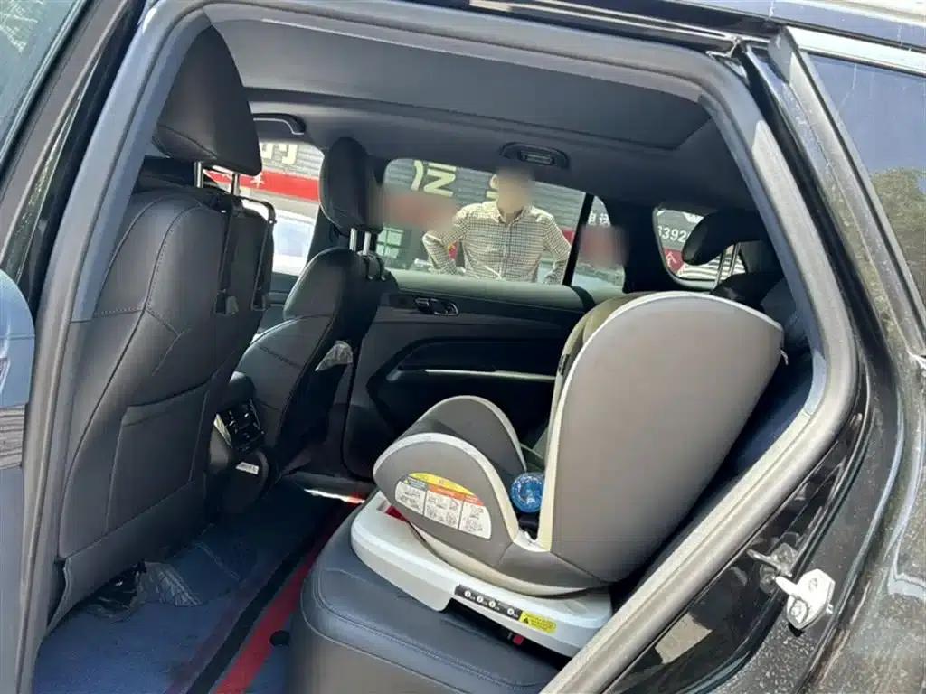 2023 EcoBoost 170 Premium Model — миниатюра 22