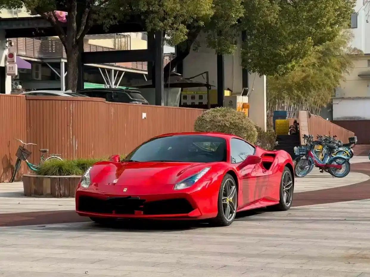 2015 Ferrari 488 GTB — миниатюра 1