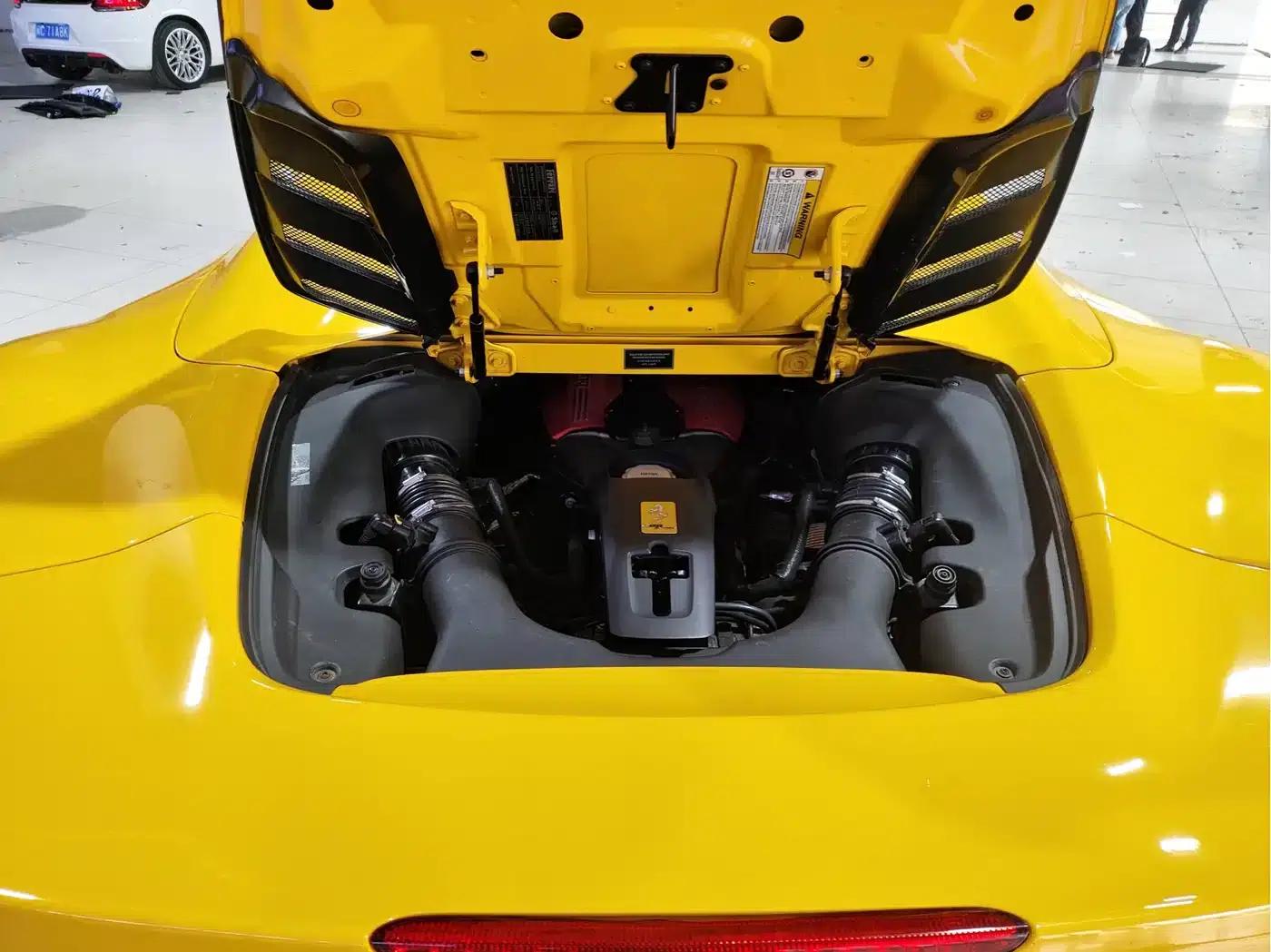 2015 Ferrari 488 GTB — миниатюра 5