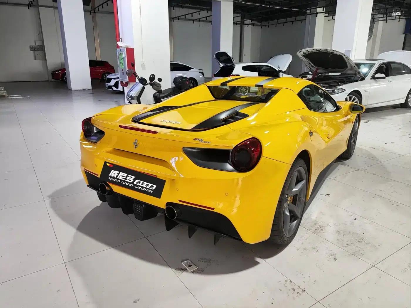 2015 Ferrari 488 GTB — миниатюра 9
