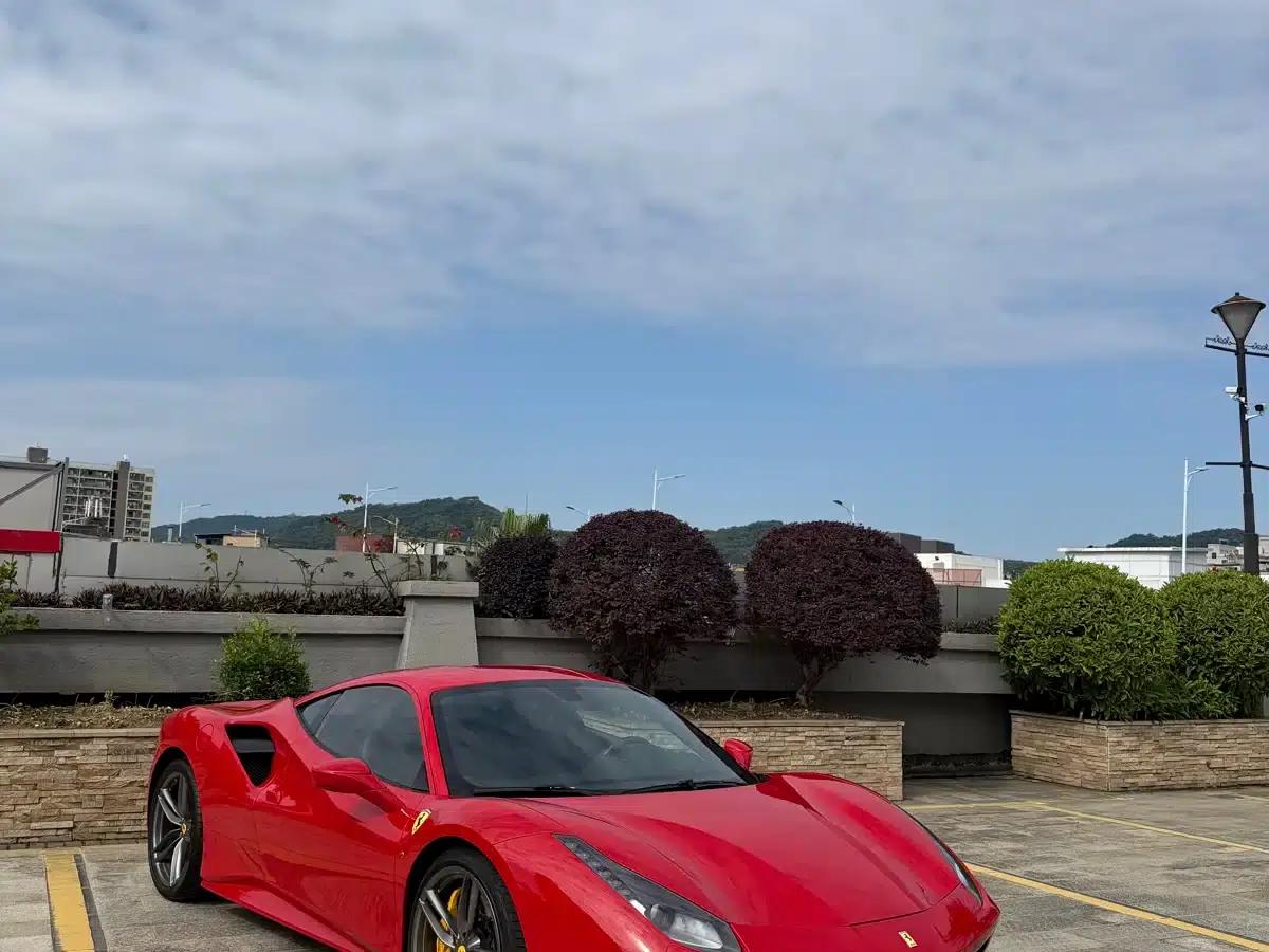 2015 Ferrari 488 GTB — миниатюра 2