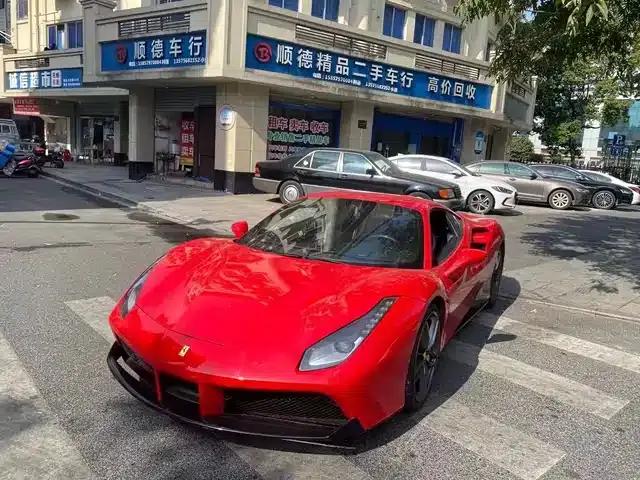 2015 Ferrari 488 GTB