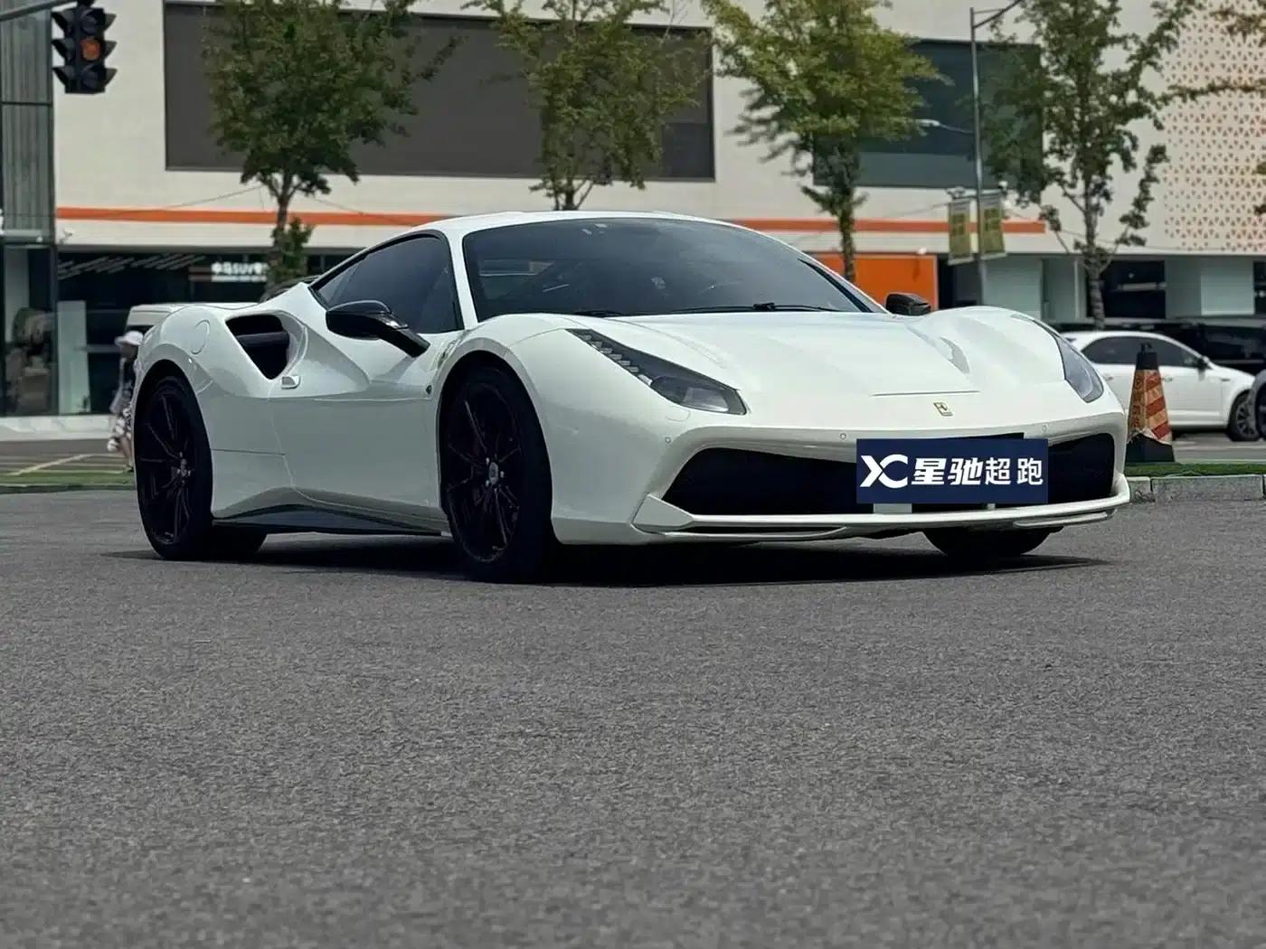 2015 Ferrari 488 GTB — миниатюра 1