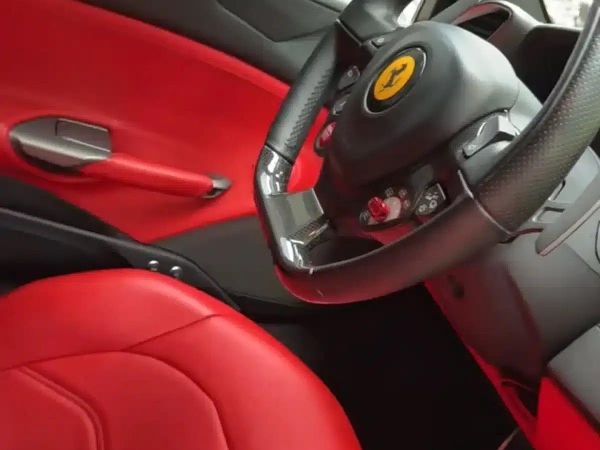 2015 Ferrari 488 GTB — миниатюра 4