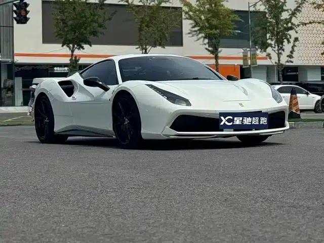 2015 Ferrari 488 GTB
