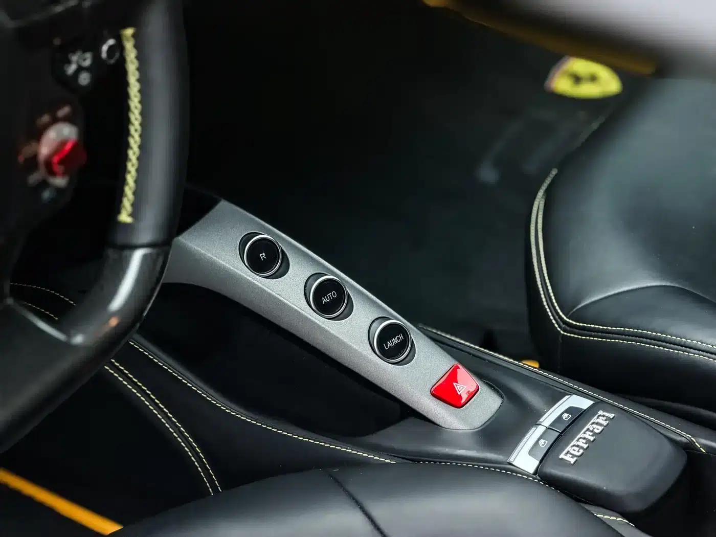 2015 Ferrari 488 GTB — миниатюра 12