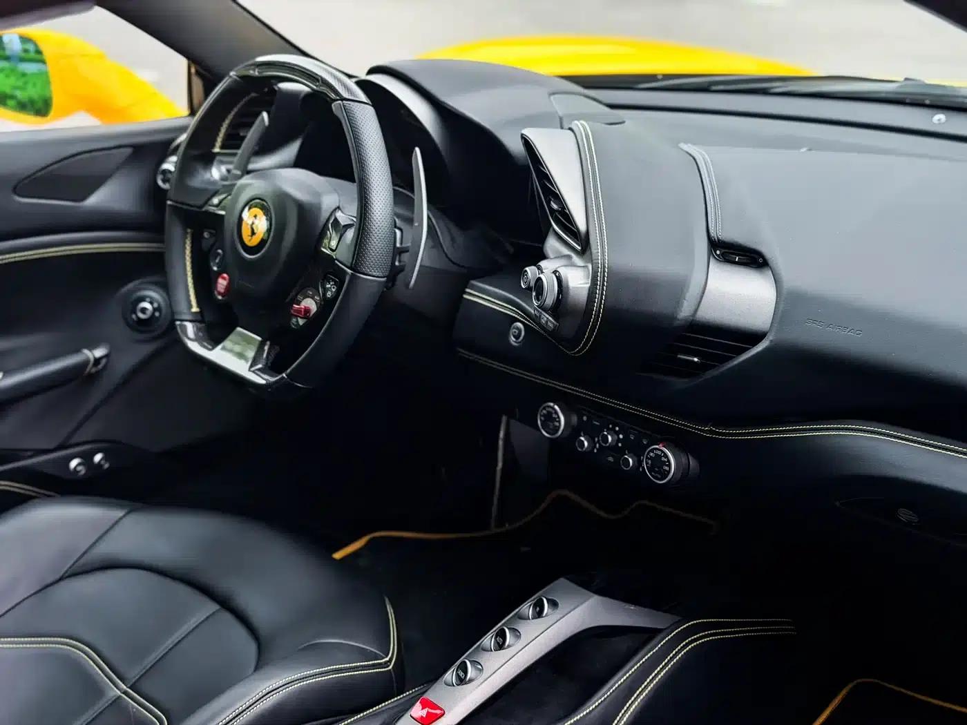 2015 Ferrari 488 GTB — миниатюра 16