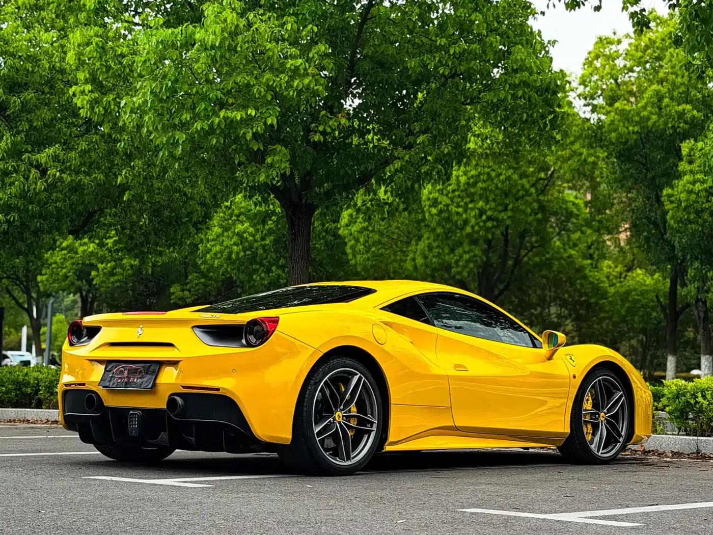2015 Ferrari 488 GTB — миниатюра 8