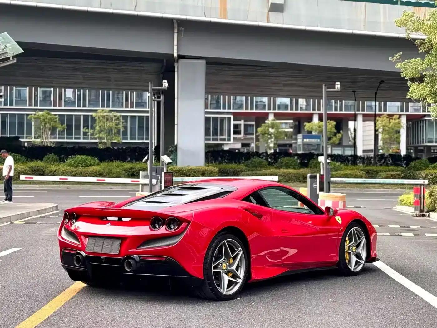 Ferrari F8 2019 Tributo 3.9T V8 — миниатюра 7