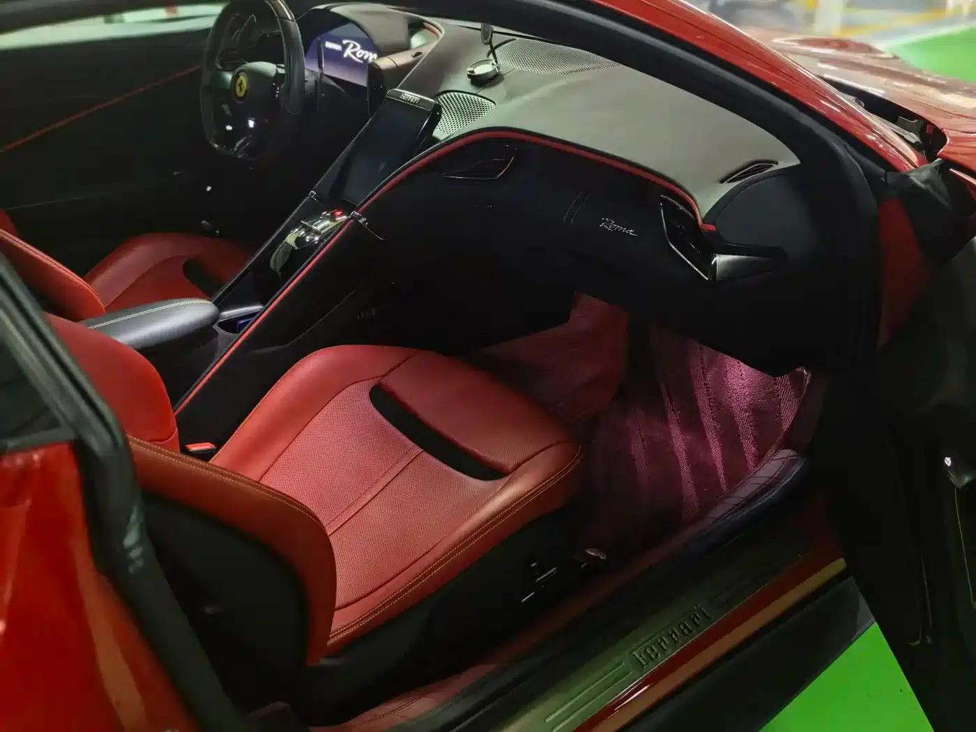 Roma 2020 3.9T V8 — миниатюра 4