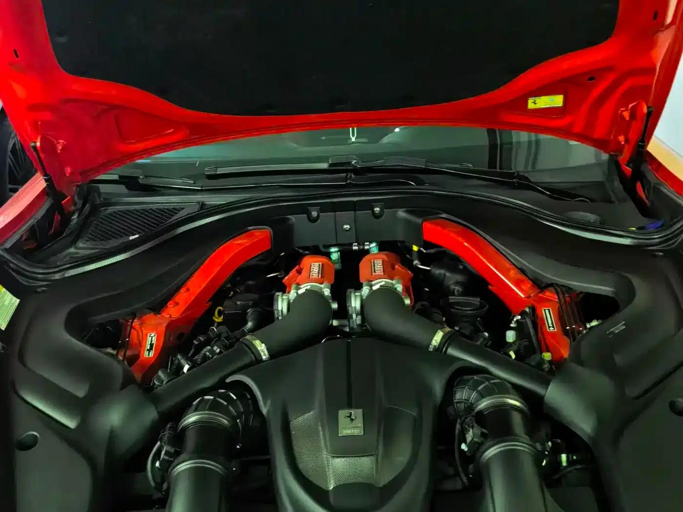Roma 2020 3.9T V8 — миниатюра 5