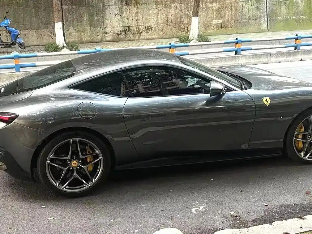 Roma 2020 3.9T V8 — миниатюра 4