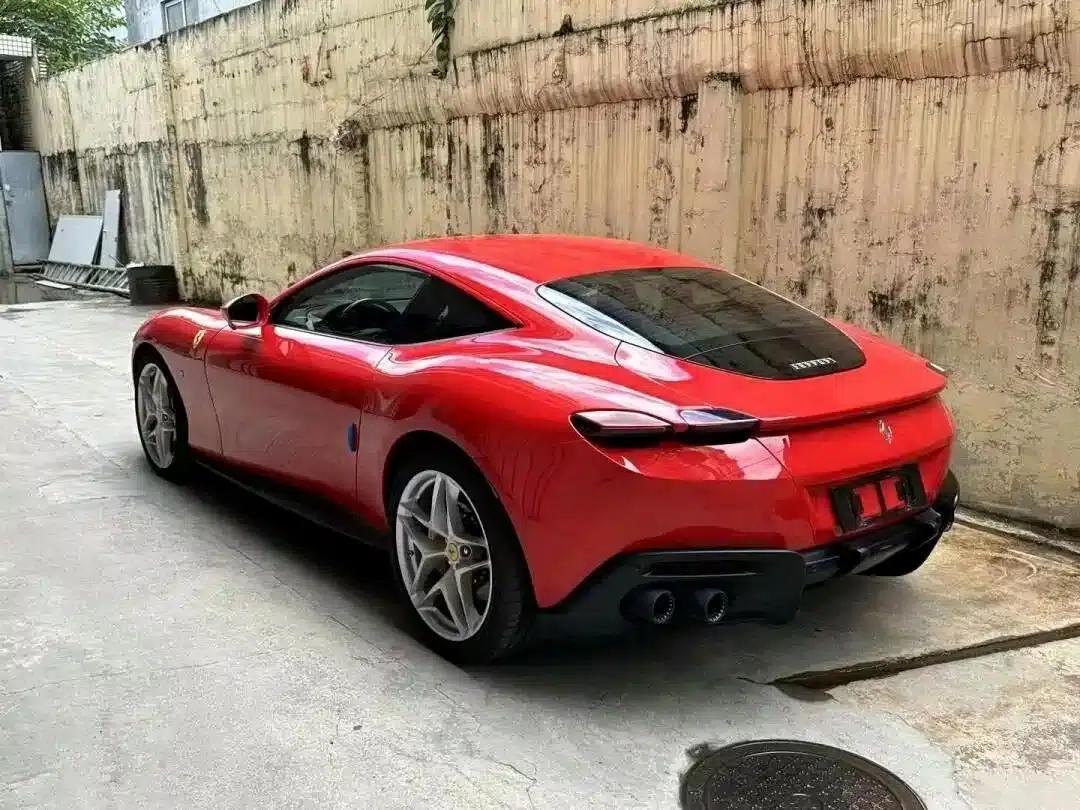 Roma 2020 3.9T V8 — миниатюра 2