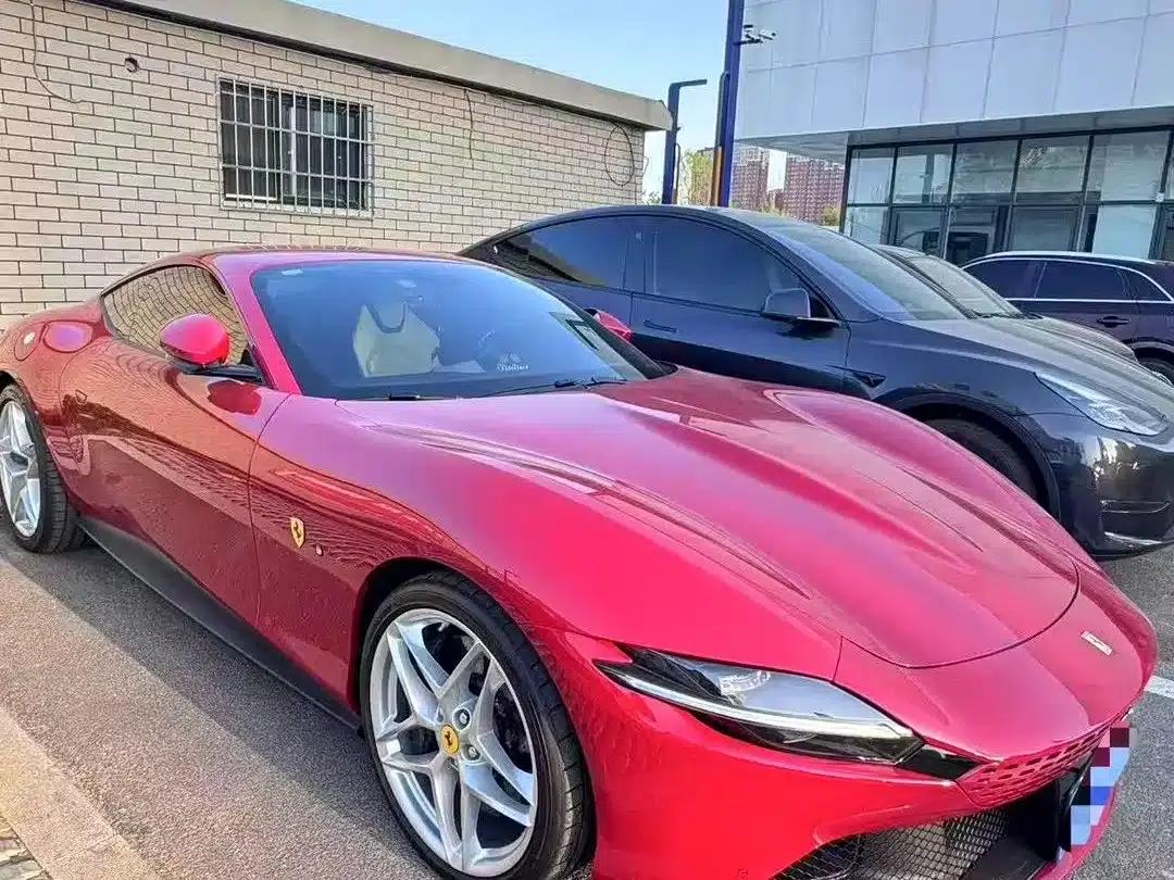 Roma 2020 3.9T V8 — миниатюра 4
