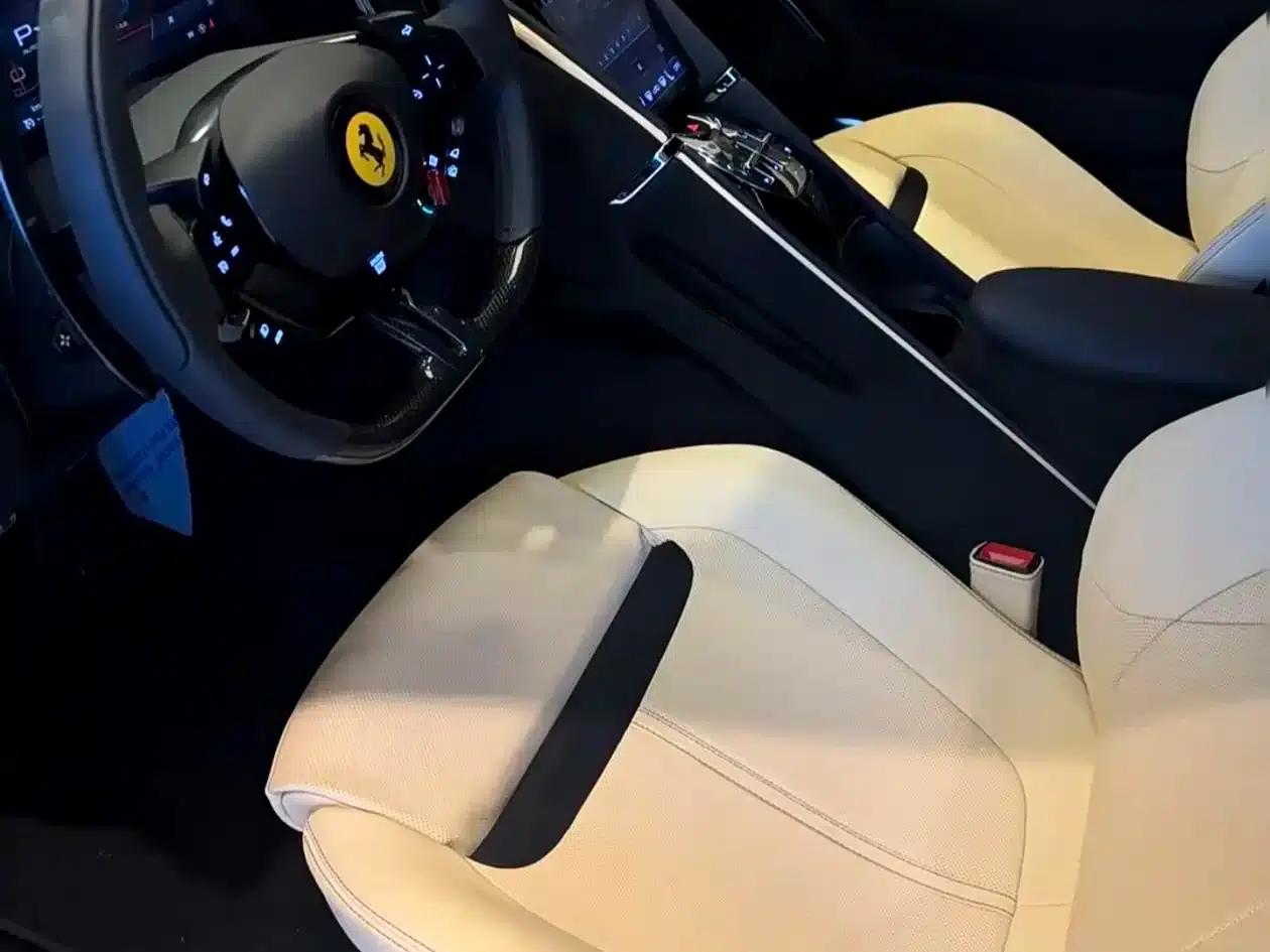 Roma 2020 3.9T V8 — миниатюра 5