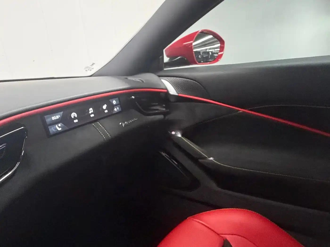 Roma 2020 3.9T V8 — миниатюра 7