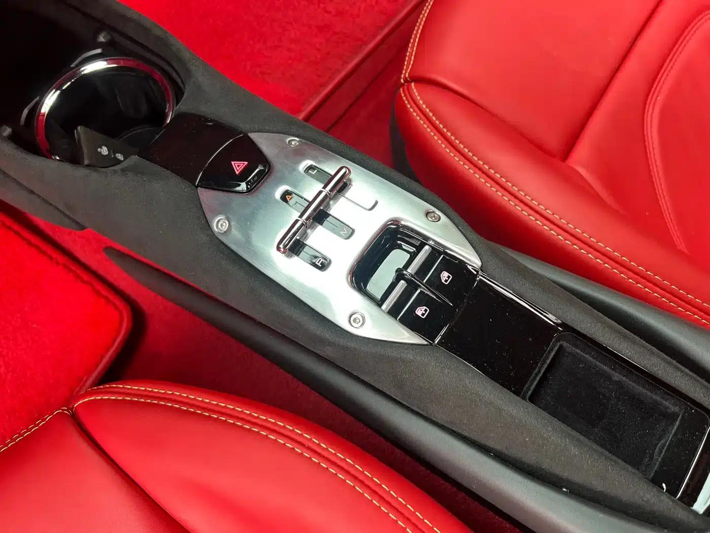 Ferrari 296 2021 3.0T V6 GTB — миниатюра 3
